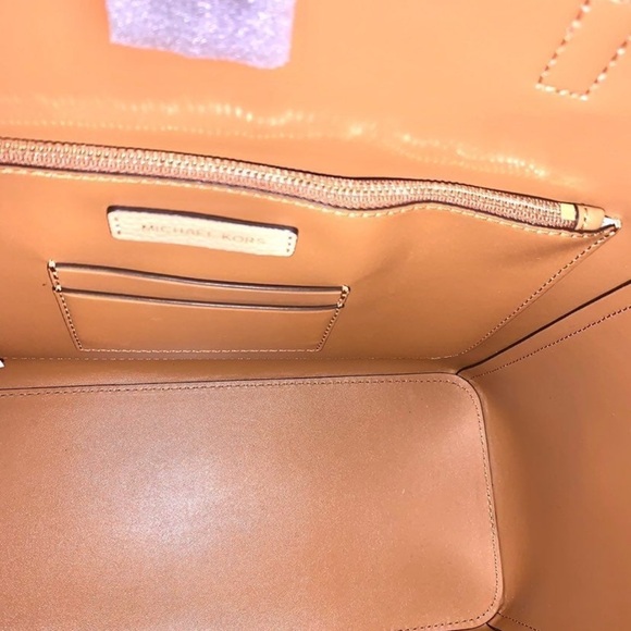 Michael Kors Tan and White Tote Bag - Picture 7 of 11